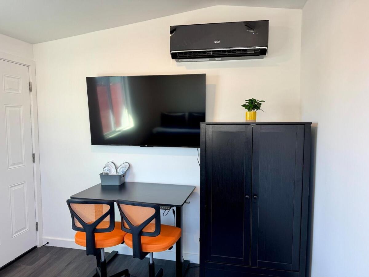 Your Downtown Cozy Studio With Backyard Unit C فينيكس المظهر الخارجي الصورة